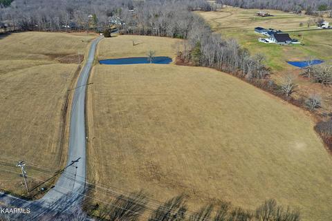 Meadow Creek, Oneida, TN 37841