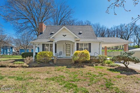 304 Hillcrest St, Clinton, TN 37716