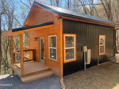 413 Sugar Mtn Way, Pigeon Forge, TN 37863