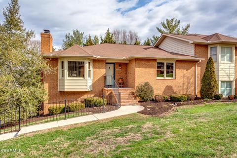 3525 Brookfield Xing, Knoxville, TN 37921