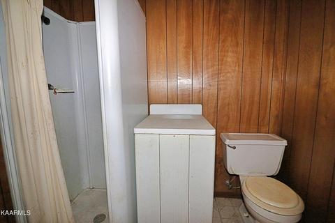 206 E Seneca Cir, Oneida, TN 37841 photo 35
