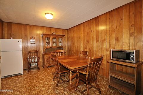 206 E Seneca Cir, Oneida, TN 37841 photo 11