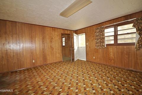206 E Seneca Cir, Oneida, TN 37841 photo 38