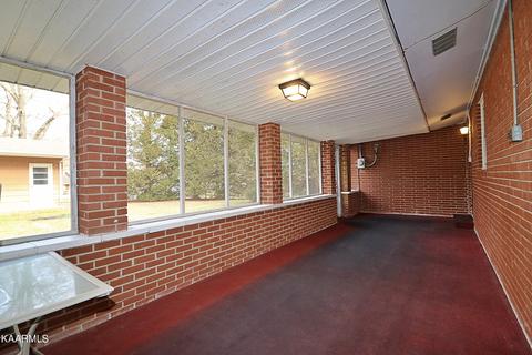 206 E Seneca Cir, Oneida, TN 37841 photo 26