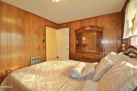 206 E Seneca Cir, Oneida, TN 37841 photo 17