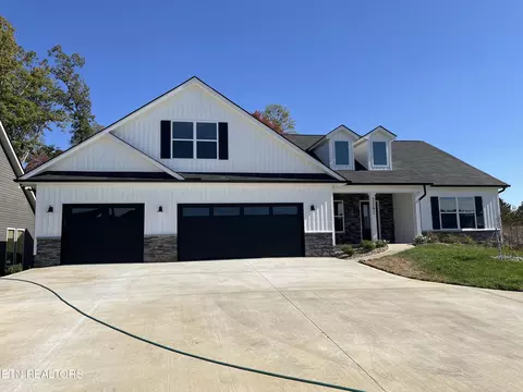 3262 Lobetti Rd, Knoxville, TN 37931