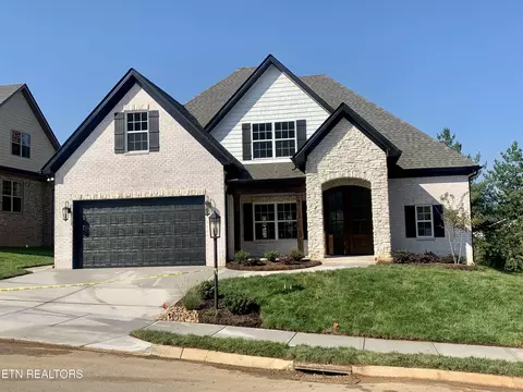 1045 Westland Creek Blvd, Knoxville, TN 37923
