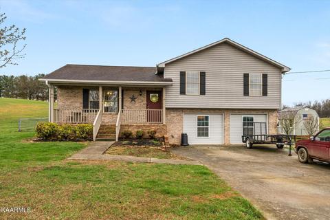 1447 Kay View Dr, Sevierville, TN 37876