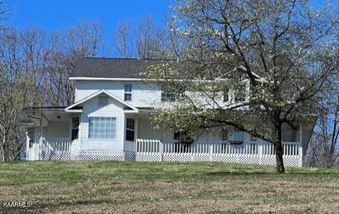 1881 Oak Grove Rd, Rocky Top, TN 37769