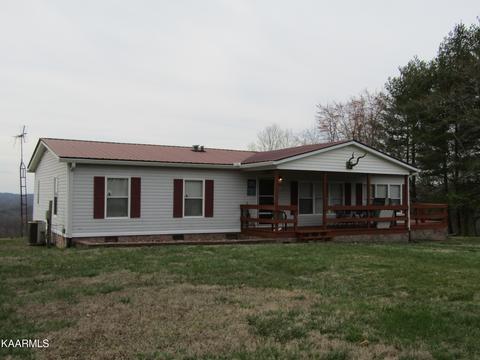 118 Locust Ln, Celina, TN 38551