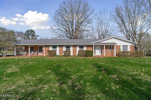 454 1st Ave S, Baxter, TN 38544