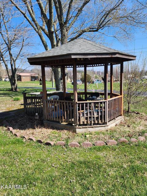1673 W 3rd Ave, Oneida, TN 37841 photo 4