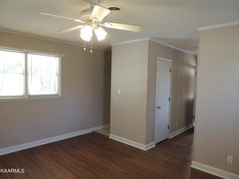 211 W Broyles Rd, Chuckey, TN 37641 photo 10