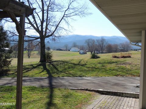 211 W Broyles Rd, Chuckey, TN 37641 photo 16