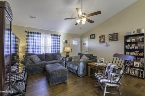 6642 Ruby June Ln, Corryton, TN 37721 photo 4