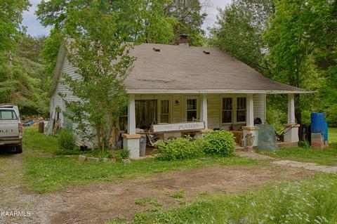 10211 Westland Dr, Knoxville, TN 37922
