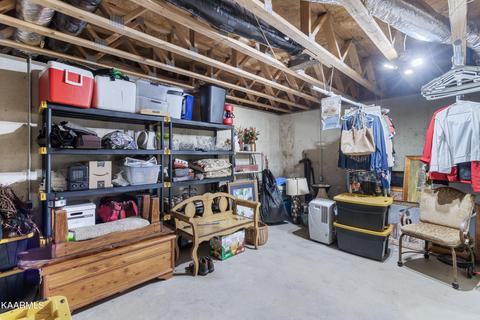 160 Colditz Ln, Oneida, TN 37841 photo 32