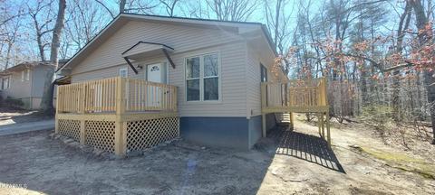 212 Lakeshire Dr, Crossville, TN 38558