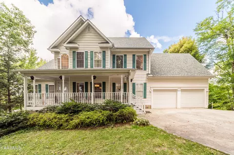2429 Park Line Dr, Gatlinburg, TN 37738