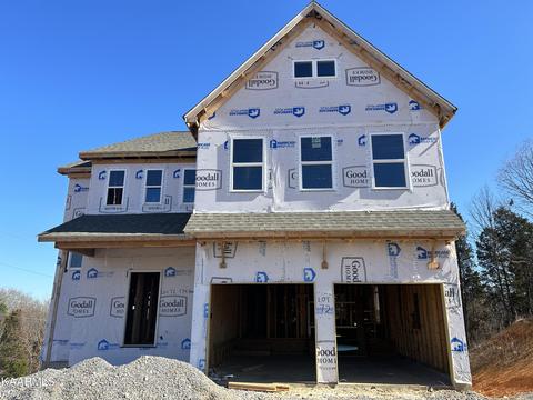 174 English Oak Ln, Lenoir City, TN 37771