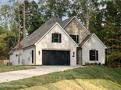1482 Bronze Ln, Knoxville, TN 37922
