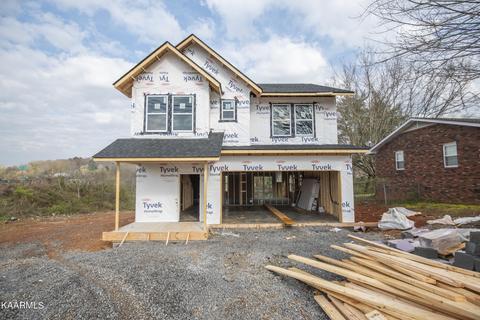 905 W Emory Rd, Powell, TN 37849