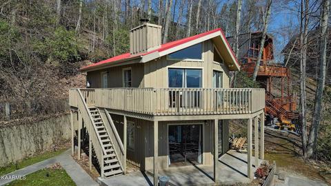 1440 Arbon Dr, Gatlinburg, TN 37738