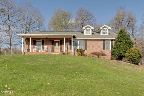1042 Bartlett Dr, Jefferson City, TN 37760