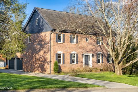 1217 Ryan Pl, Knoxville, TN 37919