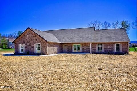 2614 Carpenters Grade Rd, Maryville, TN 37803