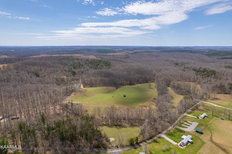 Lantana Firetower Rd, Crossville, TN 38572