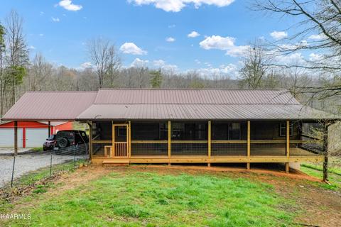 420 Welch Rd, Tellico Plains, TN 37385