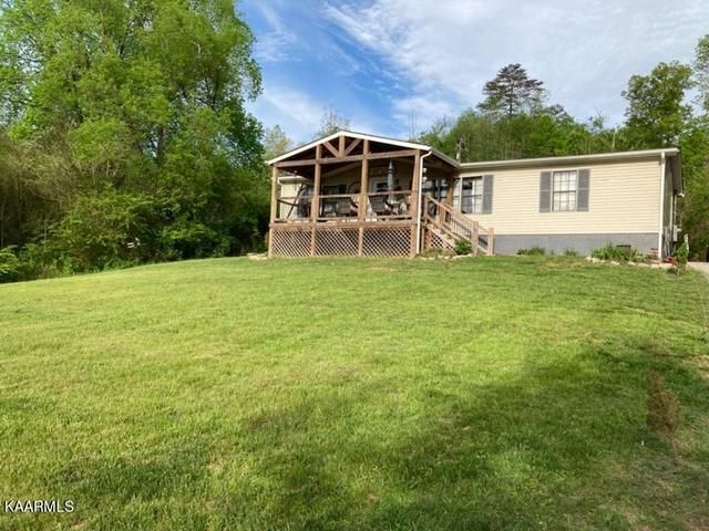 1712 Old Lake City Hwy, Clinton, TN 37716