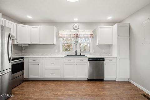 9025 Austin Bottom Rd, Baxter, TN 38544 photo 9