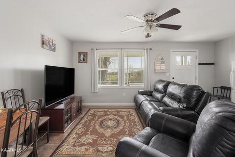 9025 Austin Bottom Rd, Baxter, TN 38544 photo 6
