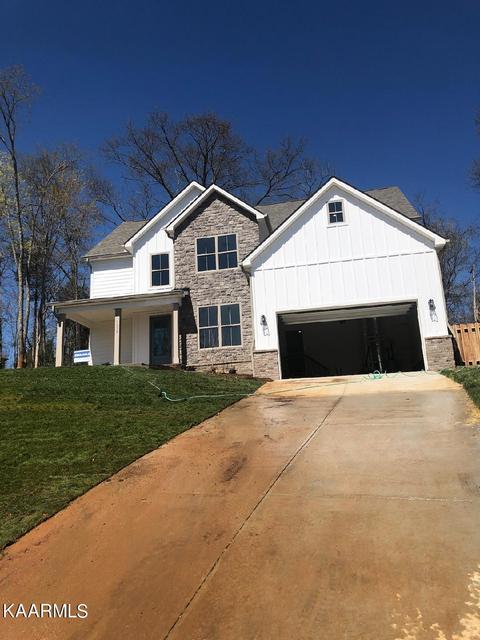 8139 Vassar Ln, Knoxville, TN 37938