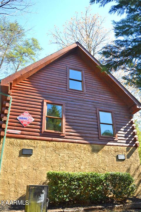 308 Mountain Park Way, Pigeon Forge, TN 37863