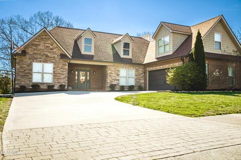 1209 Brighton Dr, Alcoa, TN 37701