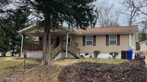237 East Dr, Oak Ridge, TN 37830