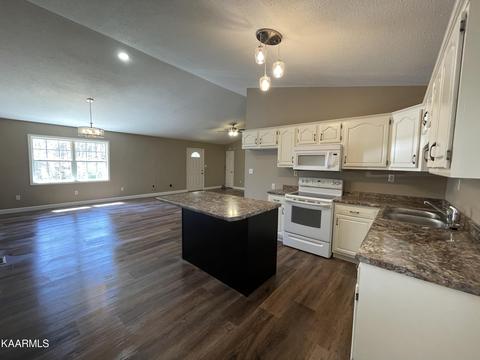 1086 N Shady Lane Loop, Clarkrange, TN 38553 photo 6