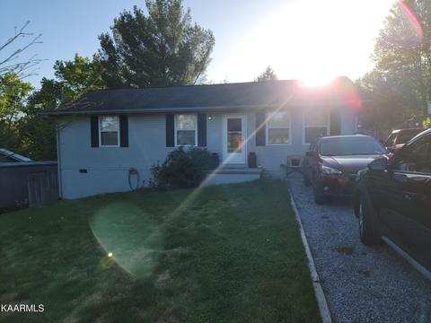 7409 Maverick Ln, Corryton, TN 37721