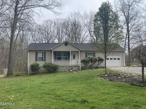 216 Bent Tree Dr, Crossville, TN 38555