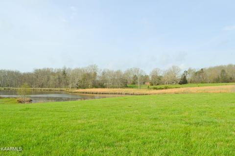 Whitson Lane, Crossville, TN 38572