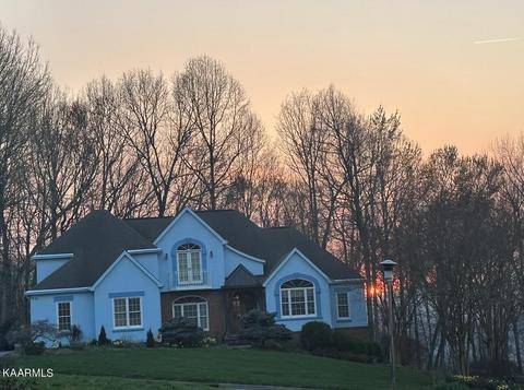 107 William Ln, Oak Ridge, TN 37830