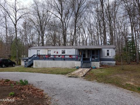 4038 Saponac Dr, Crossville, TN 38572