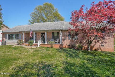 5204 Aspen Ln, Rockford, TN 37853