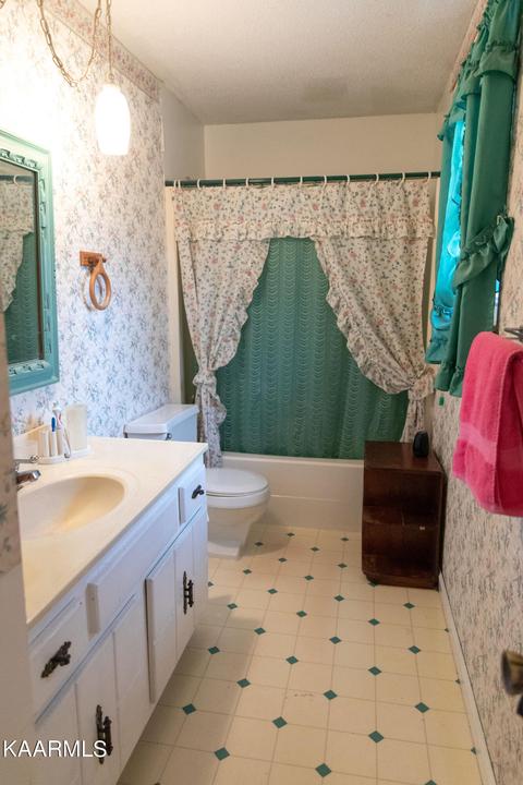 314 S Apache Rd, Clinton, TN 37716 photo 18