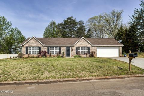 275 Ridgebark Ln, Lenoir City, TN 37772