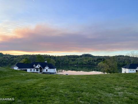 4139 Persimmon Rdg, Loudon, TN 37774