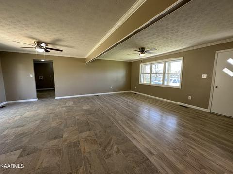 117 Thistle Dr, Ewing, VA 24248 photo 8
